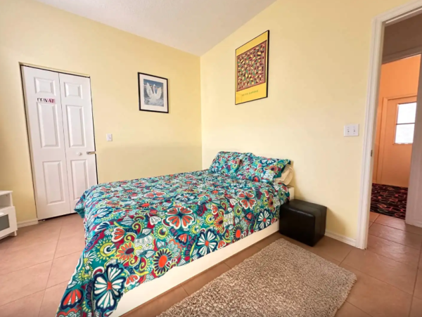 Sarasota Near Siesta Key Beaches Vacation Retreat- Family Friendly Getaway